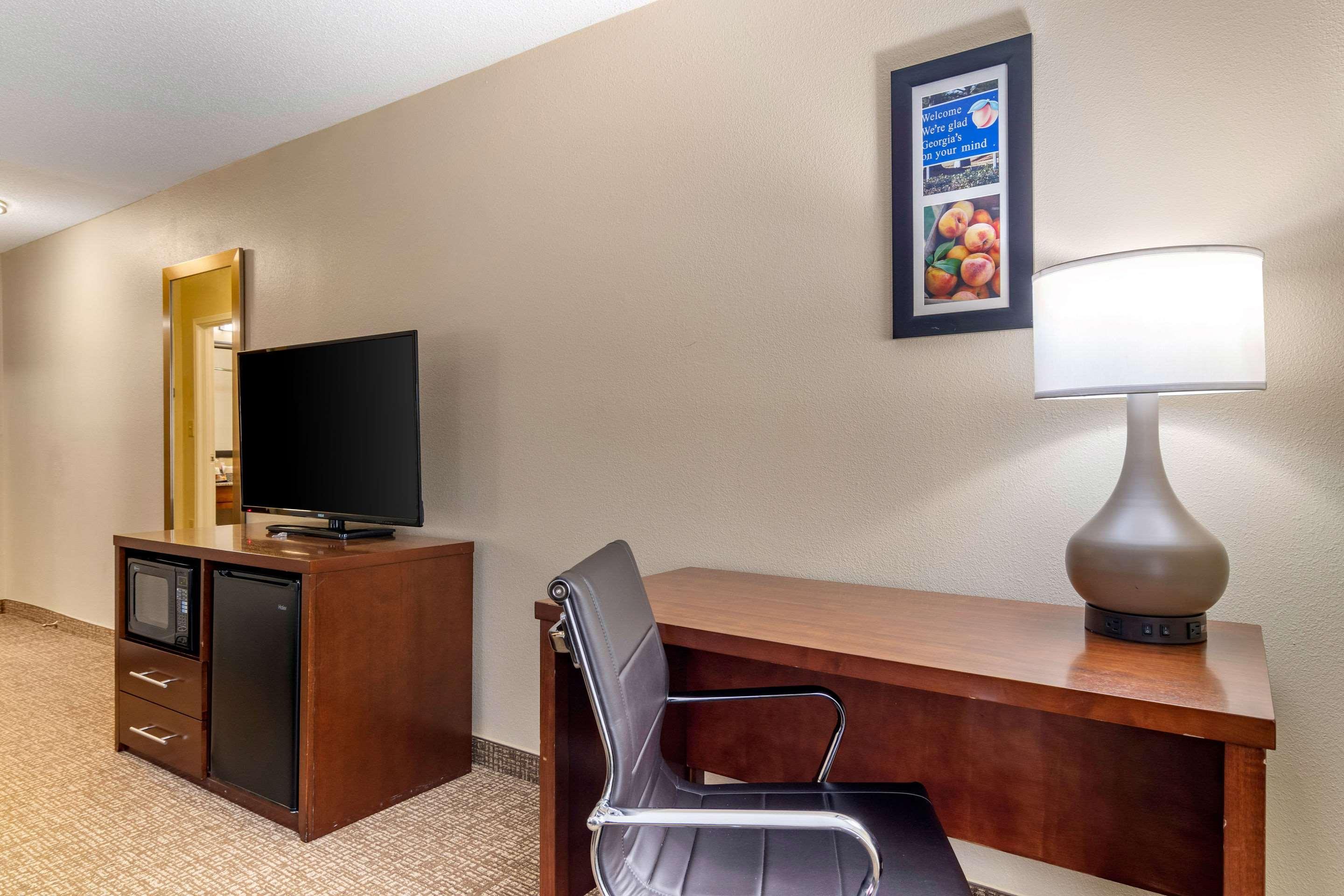 Comfort Inn & Suites Macon North I-75 Zewnętrze zdjęcie