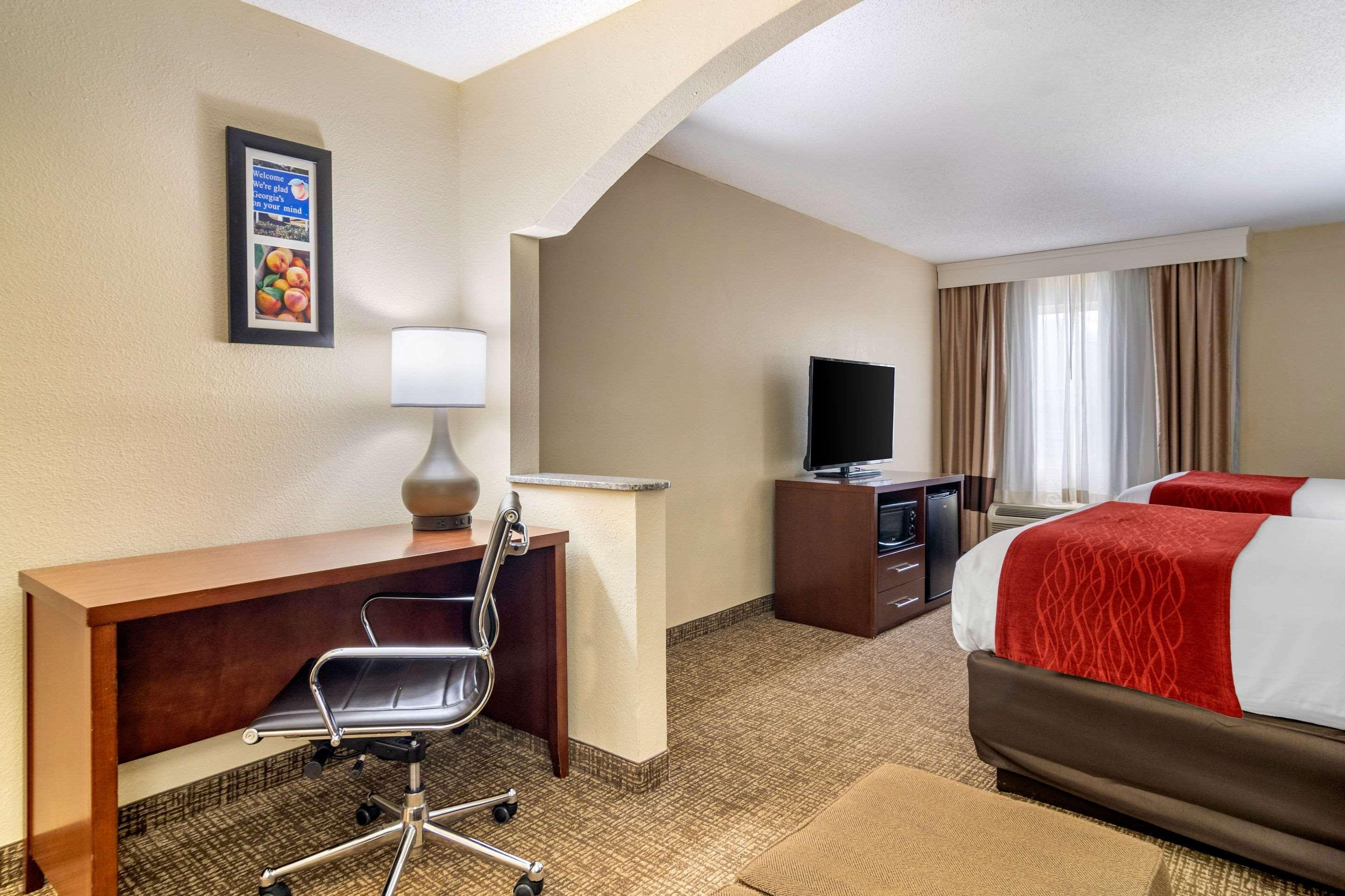 Comfort Inn & Suites Macon North I-75 Zewnętrze zdjęcie